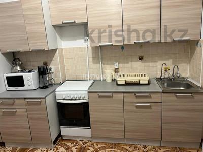 Аренда квартир в Алматы: 2-комнатная квартира, 65 м², 8/9 этаж помесячно, мкр Аксай-1 2 — Толе би - сайна за 260 000 〒 2-комнатная квартира, 65 м², 8/9 этаж помесячно, мкр Аксай-1 2 — Толе би - сайна за 260 000 〒 в Алматы, Ауэзовский р-н