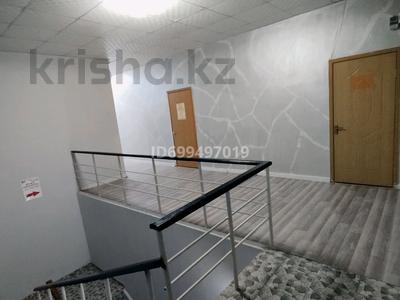 Продажа коммерческой недвижимости в Жамбылской обл.: Свободное назначение, офисы, магазины и бутики, общепит, салоны красоты, образование · 400 м² за 120 млн 〒 Свободное назначение, офисы, магазины и бутики, общепит, салоны красоты, образование · 400 м² за 120 млн 〒 в Кордае