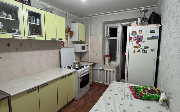2-комнатная квартира · 50 м² · 4/9 этаж, мкр 12 за 18 млн ₸ в Актобе — фото 2