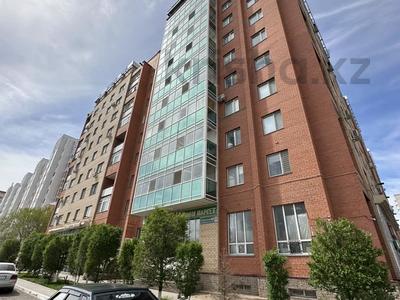 3-комнатная квартира, 106 м², 5/8 этаж, кошкарбаева 41 за 42 млн 〒 в Астане, Алматы р-н