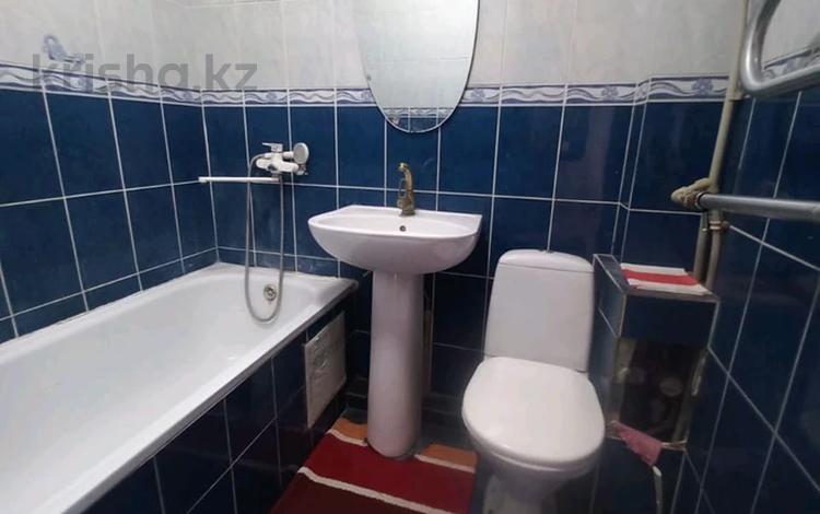 1-комнатная квартира · 32 м² · 5/5 этаж, 2 мкр 5 за 8.7 млн 〒 в Талдыкоргане — фото 2