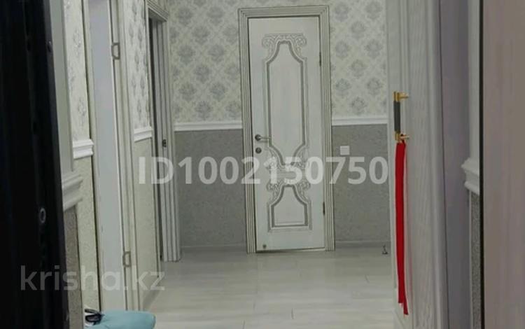 3-бөлмелі пәтер · 81 м² · 5 қабат, мкр Нурсая, Абулхайрхана, бағасы: 31 млн ₸ в Атырау — фото 2