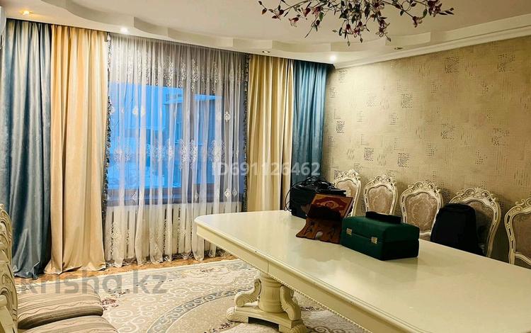 4-комнатная квартира · 100 м² · 5/5 этаж, Толебаева 198 — Спорткомплекс Өркен за 35 млн ₸ в Талдыкоргане — фото 2