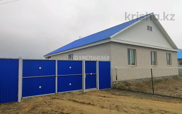 Жеке үй · 4 бөлме · 150 м² · 10 жүзд., Строительная 7/1 — 57 школа, бағасы: 27 млн ₸ в Актобе, жилой массив Кирпичный — фото 2