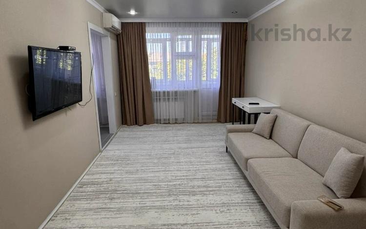 2-бөлмелі пәтер · 45 м² · 5/5 қабат, Абая, бағасы: 16 млн ₸ в Уральске — фото 2