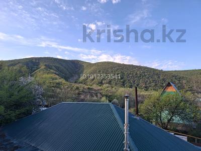 Дача · 2 комнаты · 65 м² · 5.8 сот., Яблочная 359 — Магазин казакстан. Хама парк за 32 млн ₸ в Кыргауылдах