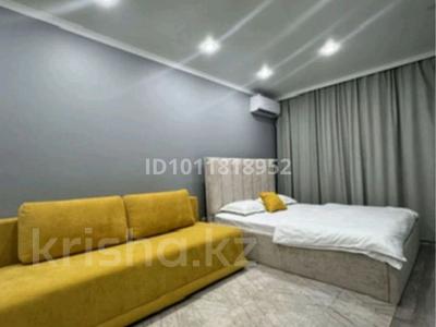 1-комнатная квартира · 55 м² · 2/5 этаж, Мкр. Авангард-2 18 за 10 000 〒 в Атырау, мкр Авангард-2