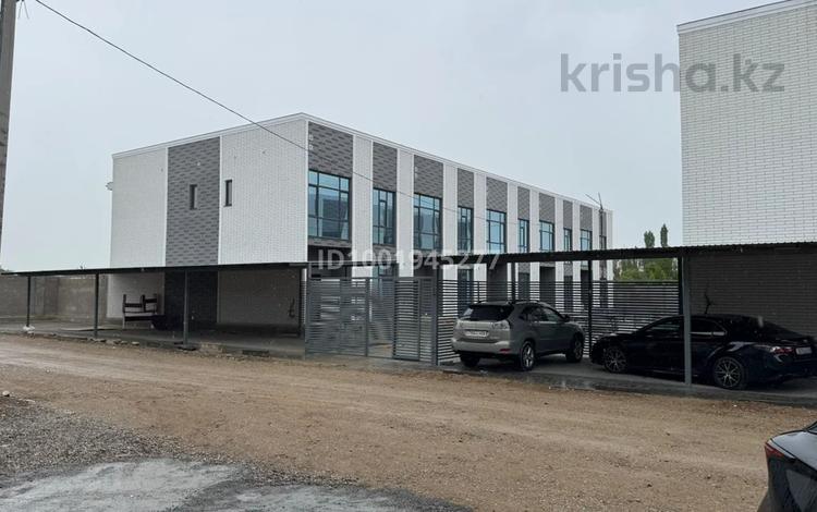 4-комнатная квартира · 172 м² · 2/2 этаж, Домалак Ана 490А — Атакент за 37 млн ₸ в Таразе — фото 75