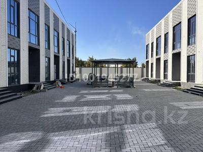 4-бөлмелі пәтер · 172 м² · 2/2 қабат, Домалак Ана 490А — Атакент, бағасы: 37 млн ₸ в Таразе