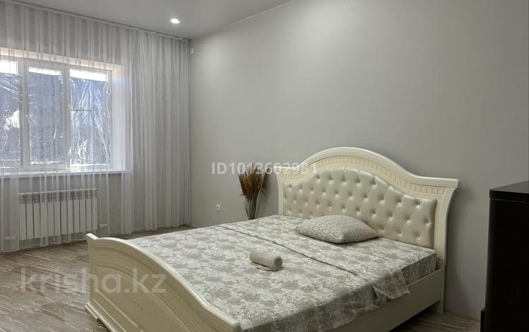 1-бөлмелі пәтер · 55 м² · 5/5 қабат, мкр. Алтын орда 360а, бағасы: 9 500 ₸ в Актобе — фото 2