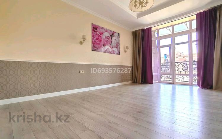 2-комнатная квартира, 75 м², 7/8 этаж, Омаровой 37