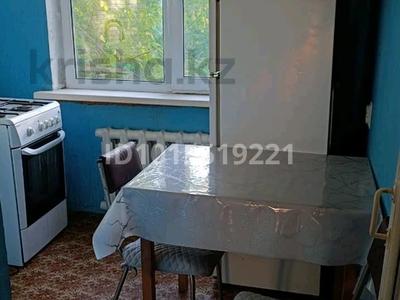 2-бөлмелі пәтер · 44 м² · 2/5 қабат, Жаңа қала ш/а., Ерубаева 33, бағасы: 120 000 ₸ в Караганде, Казыбек би р-н
