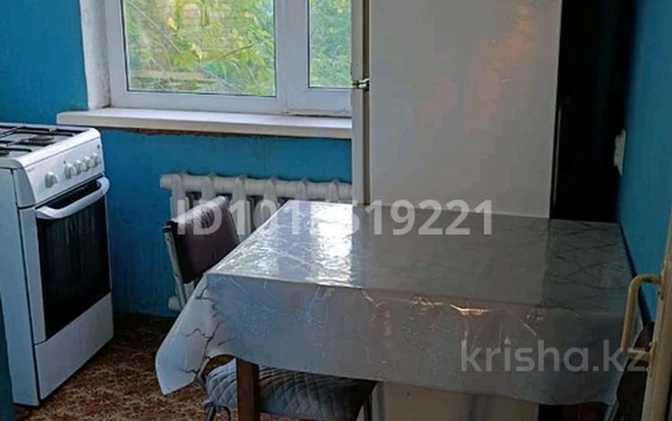 2-комнатная квартира · 44 м² · 2/5 этаж, мкр Новый Город, Ерубаева 33 за 120 000 ₸ в Караганде, Казыбек би р-н — фото 2
