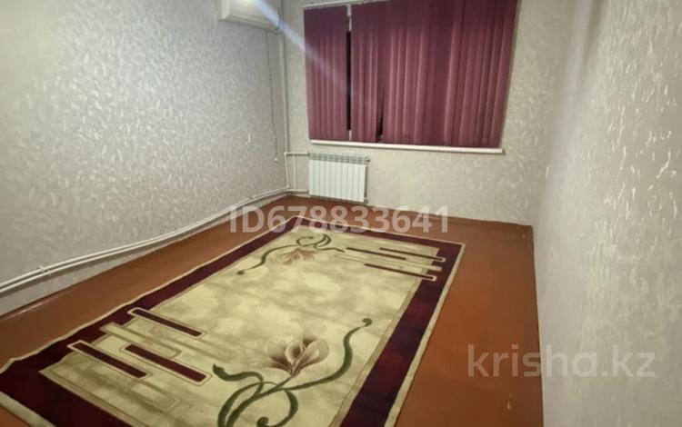 2-бөлмелі пәтер · 55 м² · 2/5 қабат, 16 мкр 42А, бағасы: 140 000 ₸ в Шымкенте — фото 2