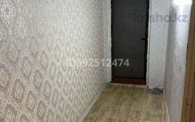 2-комнатная квартира, 54 м², 2/5 этаж помесячно, Жулдыз за 85 000 〒 в Талдыкоргане, мкр военный городок Жулдыз — фото 2