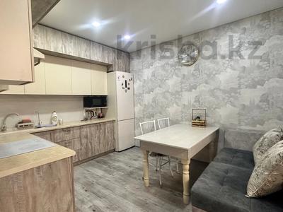 2-комнатная квартира, 60 м², 9/19 этаж помесячно, Брусиловского 167 за 310 000 〒 в Алматы, Алмалинский р-н