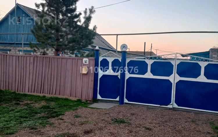 Отдельный дом · 2 комнаты · 80 м² · 18 сот., Набережная 92 — Магазин за 6.2 млн 〒 в Тарановском — фото 2