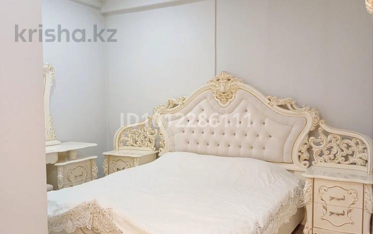 3-бөлмелі пәтер · 90 м² · 9/20 қабат, ул. Евгения Брусиловского 163, бағасы: 70 млн ₸ в Алматы, Алмалинский р-н — фото 2