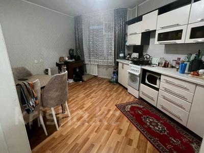 2-бөлмелі пәтер, 90 м², 3/5 қабат, валиханова, бағасы: 35.4 млн 〒 в Петропавловске