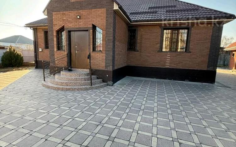 Жеке үй · 4 бөлме · 140 м² · 10 сот., Жана коныс 3, бағасы: 63 млн 〒 в Талдыкоргане — фото 2