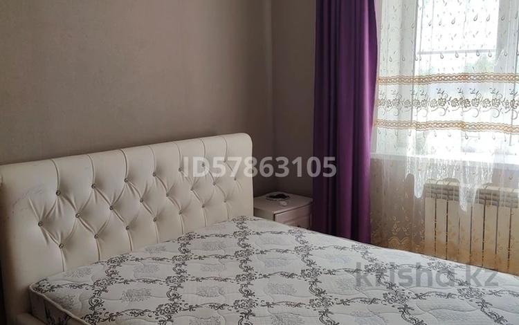 2-комнатная квартира · 65 м² · 1/9 этаж, 10-й микрорайон 25 за 24 млн 〒 в Аксае — фото 2