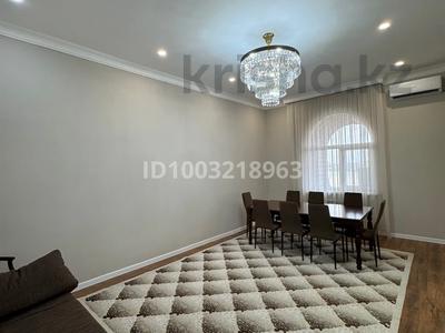 3-комнатная квартира · 101.4 м² · 8/8 этаж, Сейфуллина 5В за 500 000 〒 в Атырау