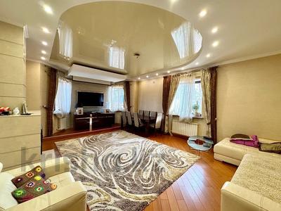 Отдельный дом · 6 комнат · 450 м² · 12 сот., Жанатай Шарденов за 2.5 млн 〒 в Астане, Есильский р-н