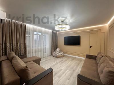 5-комнатная квартира · 96 м² · 3/5 этаж, Майкудук, Мкр Голубые пруды — Голубые пруды за 53 млн 〒 в Караганде, Алихана Бокейханова р-н