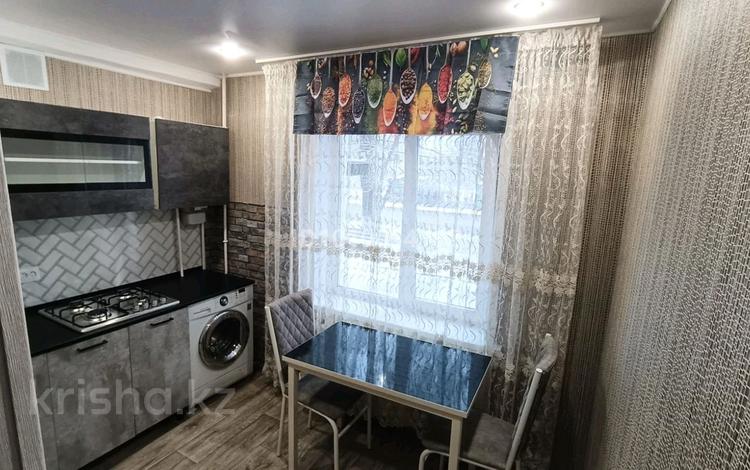 2-комнатная квартира · 46 м² · 1/5 этаж, Брусиловского 65 — Астана брусиловского за 300 000 〒 в Петропавловске — фото 2