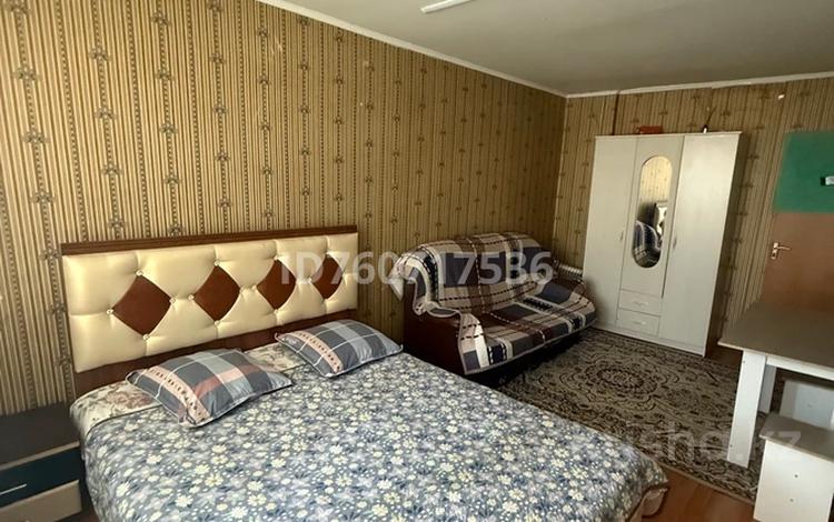 1-комнатная квартира · 50 м² · 4/5 этаж, Аитеке би 26 за 9 000 ₸ в  — фото 2