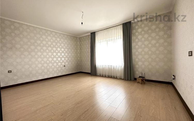 Отдельный дом · 6 комнат · 400 м² · 10 сот., мкр Михайловка , Жанибекова за 160 млн ₸ в Караганде, Казыбек би р-н — фото 2