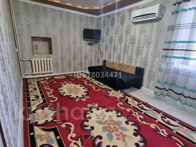 2-комнатная квартира, 62 м², 2/4 этаж, 1 микр 9 за 10.5 млн 〒 в Туркестане