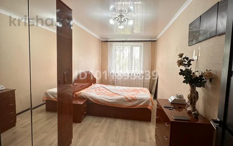 2-бөлмелі пәтер · 45 м² · 2/5 қабат, Пришахтинск, 23й микрорайон 31, бағасы: 13 млн ₸ в Караганде, Алихана Бокейханова р-н — фото 2