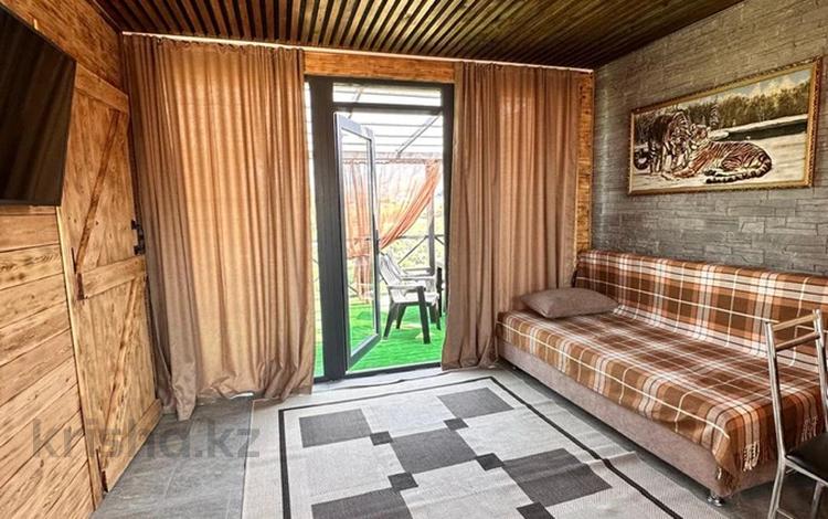 Дом · 2 комнаты · 35 м², мкр Коктобе — Табагана за 40 000 〒 в Алматы, Медеуский р-н — фото 2