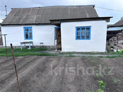 Продажа домов и дачи в Абай обл.: Отдельный дом · 2 комнаты · 35 м² · 12 сот., Аягузская 167 — 41 школа за 5.5 млн 〒 Отдельный дом · 2 комнаты · 35 м² · 12 сот., Аягузская 167 — 41 школа за 5.5 млн 〒 в Семее