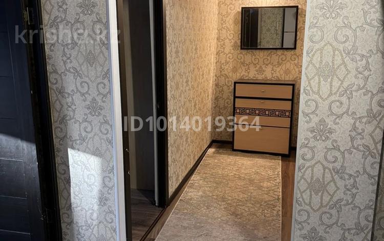 3-комнатная квартира · 60 м² · 2/5 этаж, Желтоксан 4 за 250 000 ₸ в  — фото 2