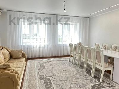 3-комнатная квартира · 125.4 м² · 2/5 этаж, Жуманиязова за 46 млн 〒 в Уральске