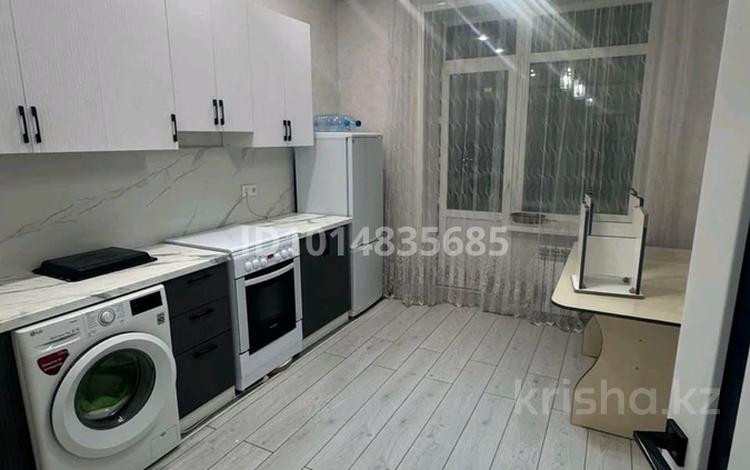 1-бөлмелі пәтер · 39 м² · 12/12 қабат, E181.1 1/2 — Бейсековой, бағасы: 23 млн ₸ в Астане, Есильский р-н — фото 2