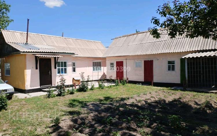 Жеке үй · 3 бөлме · 38 м² · 3.5 сот., Шамши Калдаякова 27 — Бауыржан Момышулы ( Бурное), бағасы: 4.5 млн ₸ в Таразе — фото 2