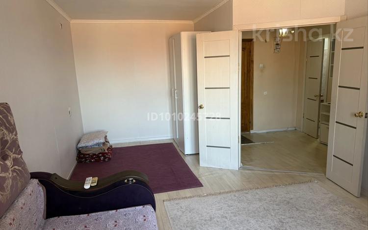 1-комнатная квартира · 40 м² · 3/6 этаж, мкр Жилгородок 6 за 120 000 ₸ в Актобе — фото 8