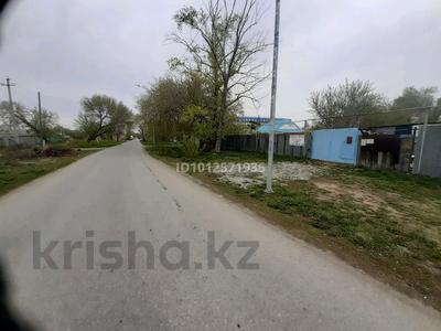 Жеке үй · 2 бөлме · 45 м² · 4.3 сот., Ленинградская, бағасы: 19.5 млн ₸ в Костанае