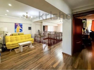 7-бөлмелі пәтер · 266 м² · 4/5 қабат, Гоголя — Муканова, бағасы: 155 млн ₸ в Алматы, Алмалинский р-н