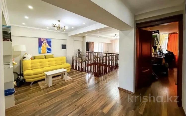 7-комнатная квартира · 266 м² · 4/5 этаж, Гоголя — Муканова за 155 млн ₸ в Алматы, Алмалинский р-н — фото 2