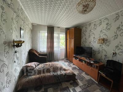 1-комнатная квартира, 30.5 м², 3/5 этаж, Алматинская 52 за 10.7 млн 〒 в Усть-Каменогорске