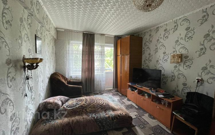 1-комнатная квартира, 30.5 м², 3/5 этаж, Алматинская 52 за 10.2 млн 〒 в Усть-Каменогорске — фото 2