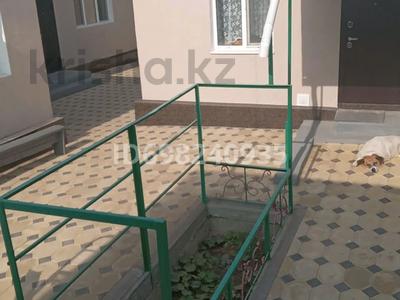 Аренда домов или дач в Шымкенте: Отдельный дом · 3 комнаты · 76 м² · помесячно, Кожанова 83 — Парк Абая. за 140 000 〒 Отдельный дом · 3 комнаты · 76 м² · помесячно, Кожанова 83 — Парк Абая. за 140 000 〒 в Шымкенте, Туран р-н