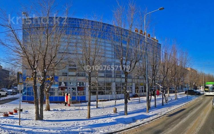 Свободное назначение, офисы, магазины и бутики, образование, развлечения, конференц-залы, кабинеты и рабочие места, студии · 309 м² за 741 600 〒 в Атырау — фото 2