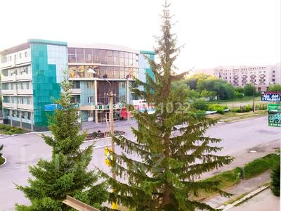 2-бөлмелі пәтер · 50 м² · 3/5 қабат, Ауэзова 65 — Супермаркет Ак Желкен, бағасы: 280 000 ₸ в Щучинске