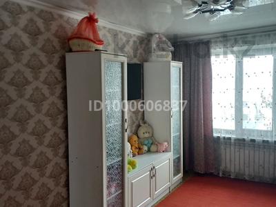 Пәтерлер в Алматинской обл.: 2-бөлмелі пәтер · 52 м² · 5/5 қабат, Абылайхана — Промышленный, бағасы: 23 млн 〒 2-бөлмелі пәтер · 52 м² · 5/5 қабат, Абылайхана — Промышленный, бағасы: 23 млн 〒 в Талгаре