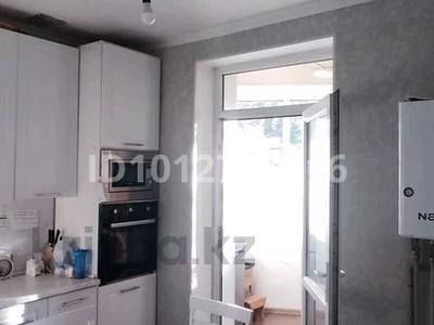 3-бөлмелі пәтер · 70 м² · 2 қабат, Райымбек батыра 11, бағасы: 29.5 млн ₸ в Алатау